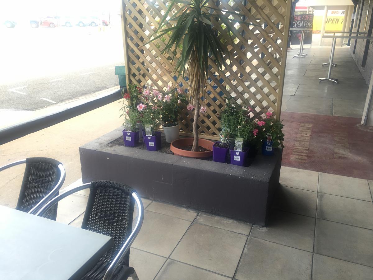 آير The Burdekin Hotel المظهر الخارجي الصورة